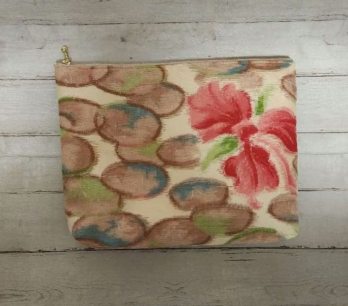 セール！145☘️ハンドメイド　銘仙古布　花柄マチ付きポーチB 25.5㎝
