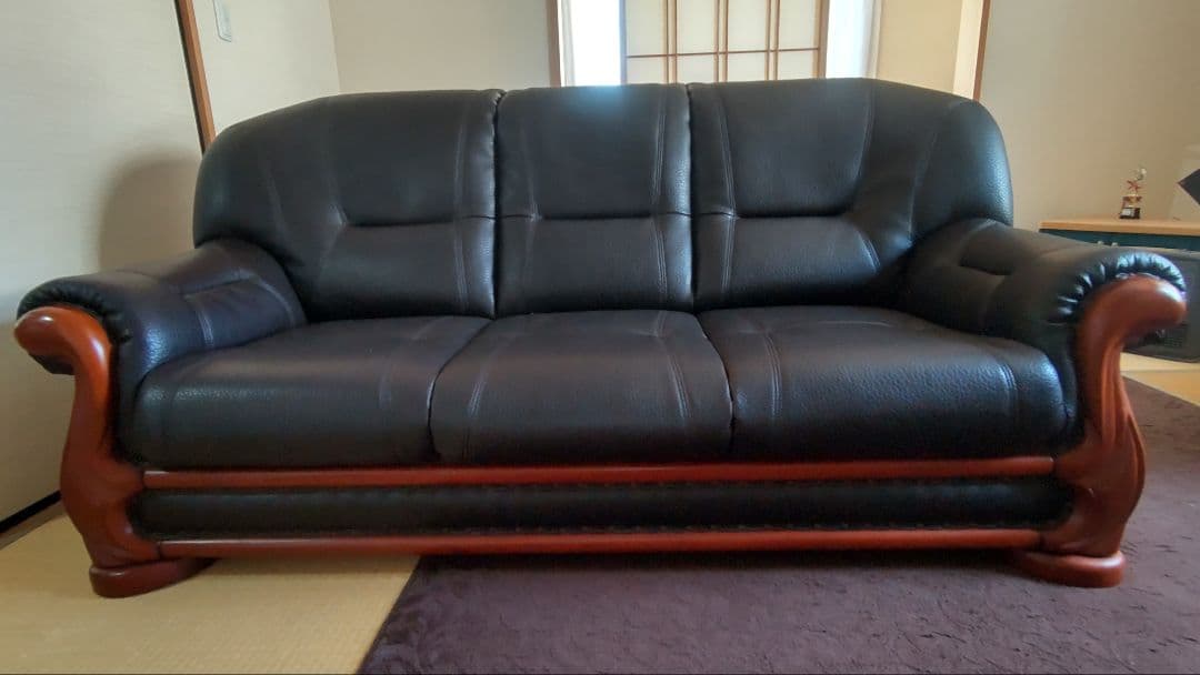 ３人掛けソファー