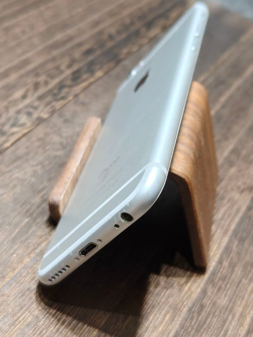 iphone6s 64GB SIMロック解除済み スマホ