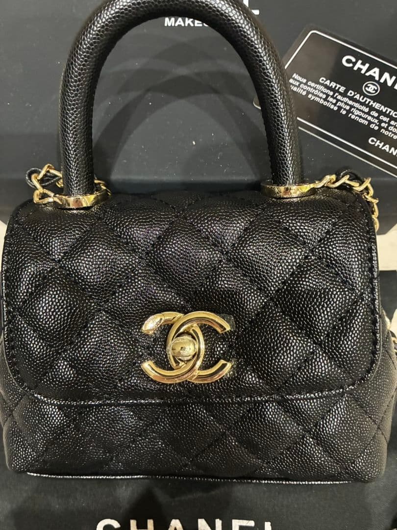 CHANEL シャネルブラック キルティング ショルダーバッグ