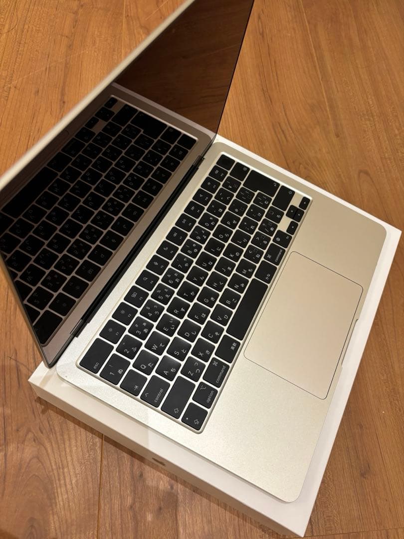 M3 MacBook Air 13インチ スターライト512GB メモリ16GB