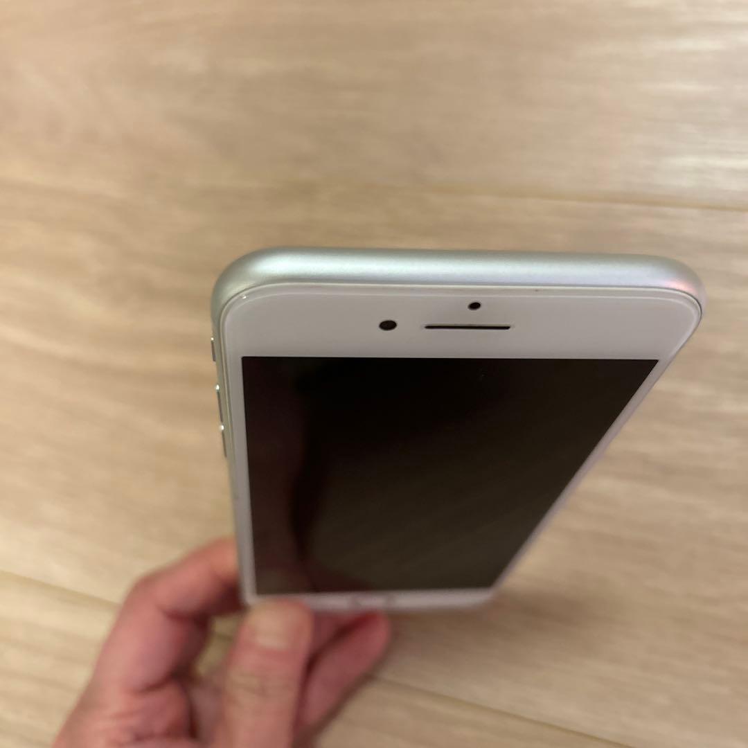 iPhone8 シルバー 本体 64GB SIMフリー 初期化済み 箱付き