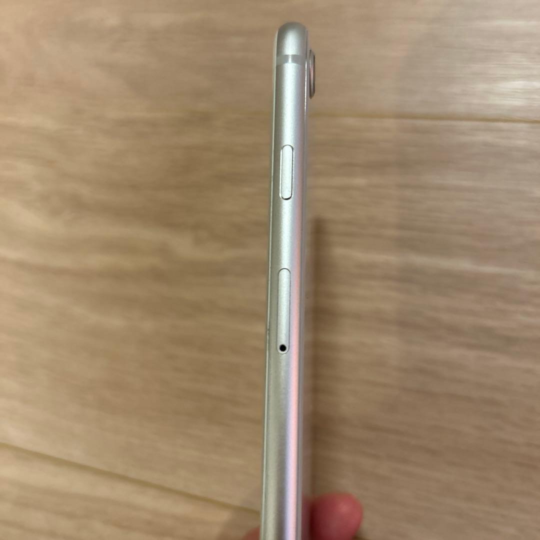 iPhone8 シルバー 本体 64GB SIMフリー 初期化済み 箱付き