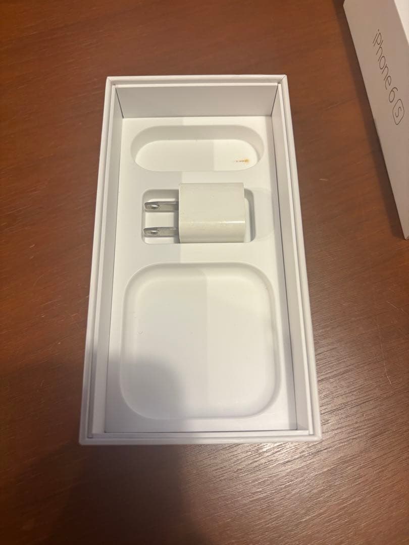 【箱あり】iPhone6S 64GB ゴールド　最大容量90%