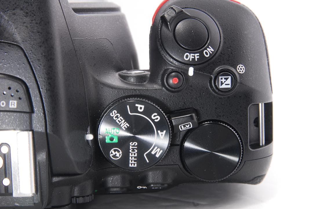 ✨Wi-Fi搭載機 ショット数極僅かで極美品✨Nikon D5500レンズセット