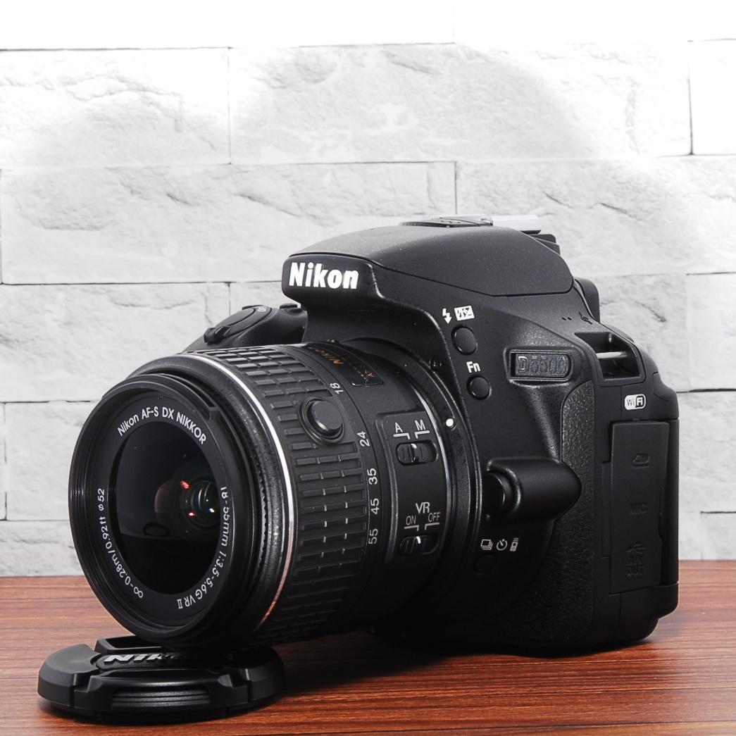 ✨Wi-Fi搭載機 ショット数極僅かで極美品✨Nikon D5500レンズセット