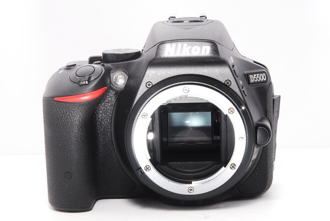 ✨Wi-Fi搭載機 ショット数極僅かで極美品✨Nikon D5500レンズセット