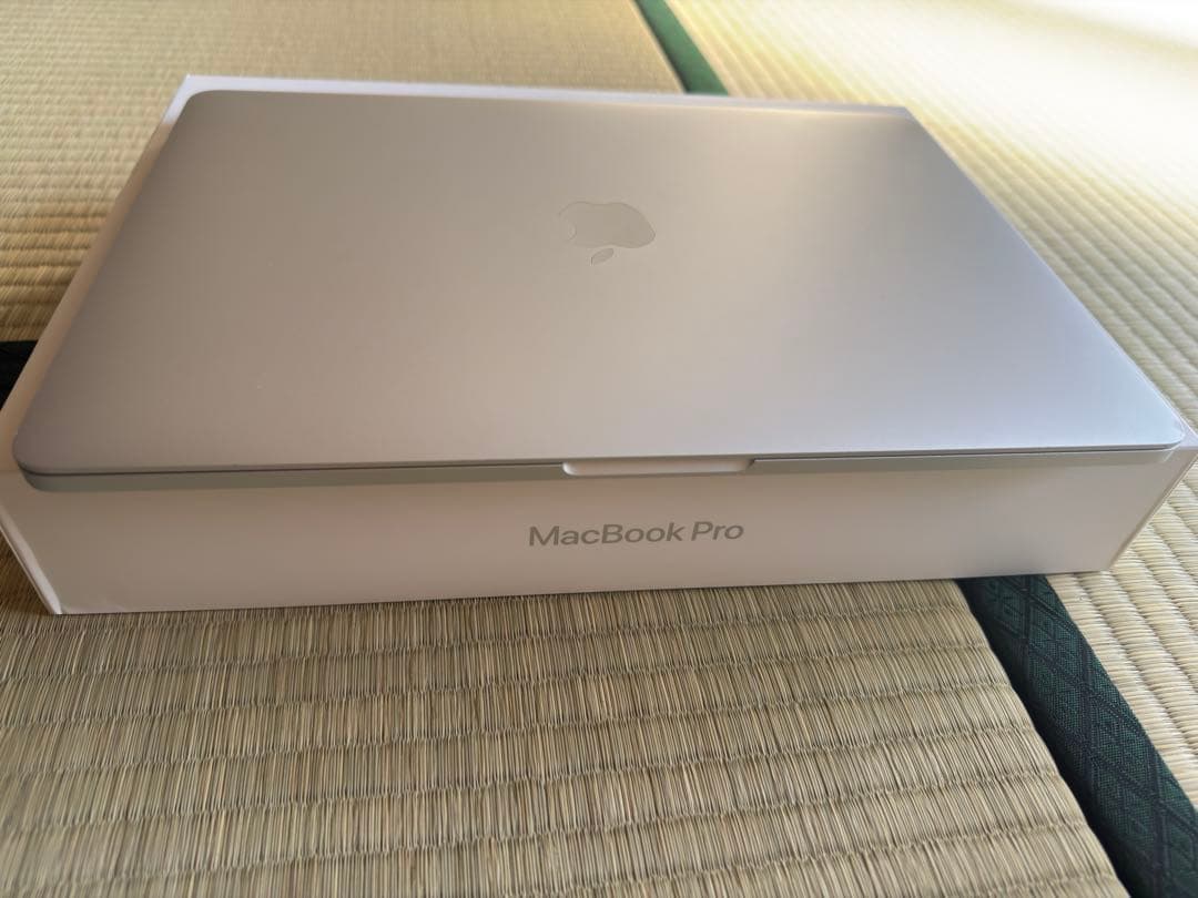 MacBook Pro 2020 M1 13i 16/512 銀 箱Mouse付