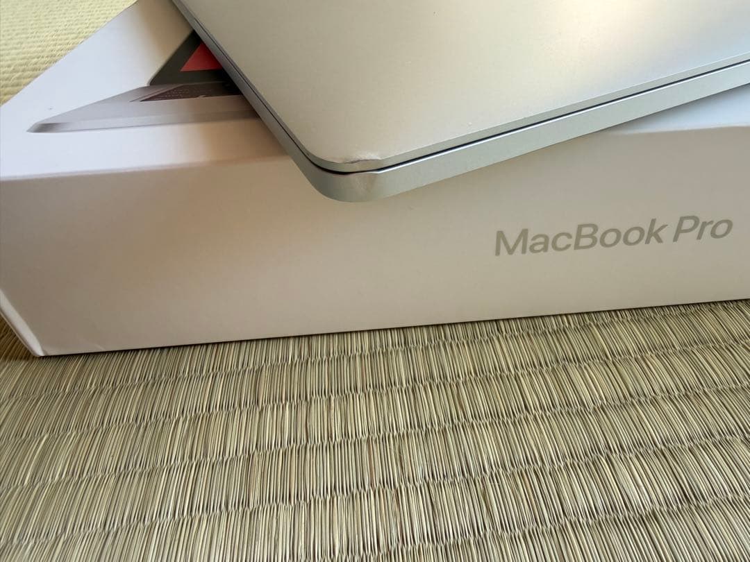 MacBook Pro 2020 M1 13i 16/512 銀 箱Mouse付