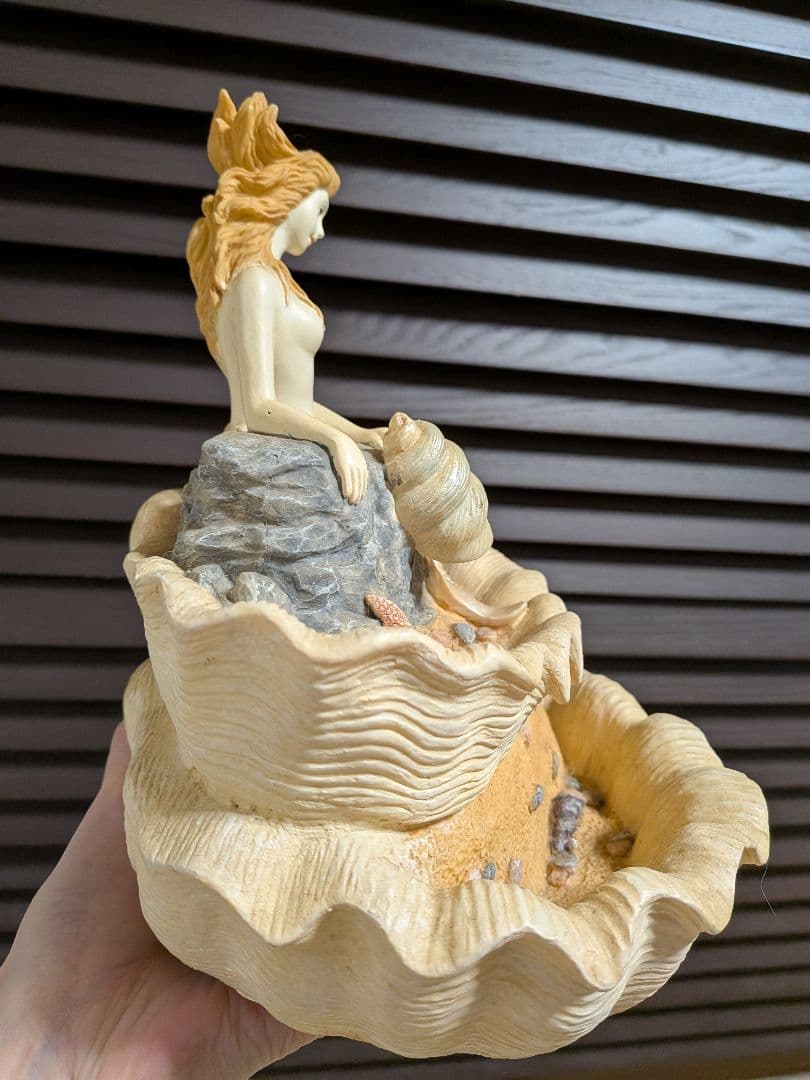 人魚の樹脂製置物　ウォーターファウンテン