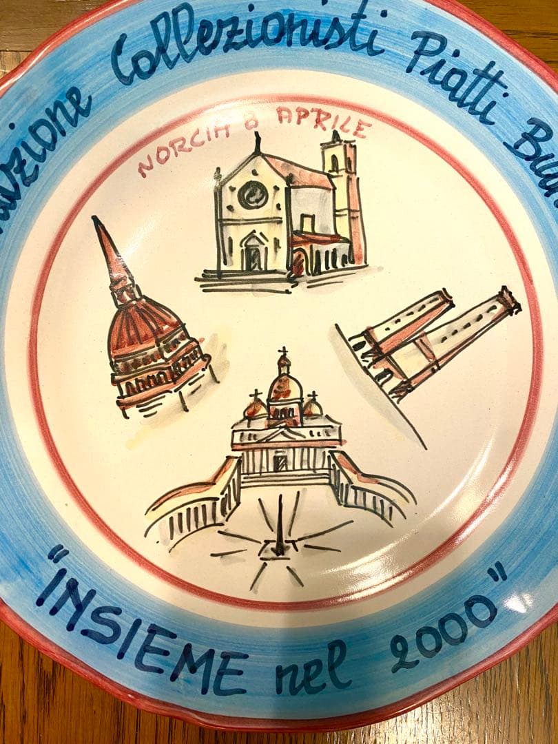 ブオンリコルド　イタリア製絵皿　2000 ノルチャ