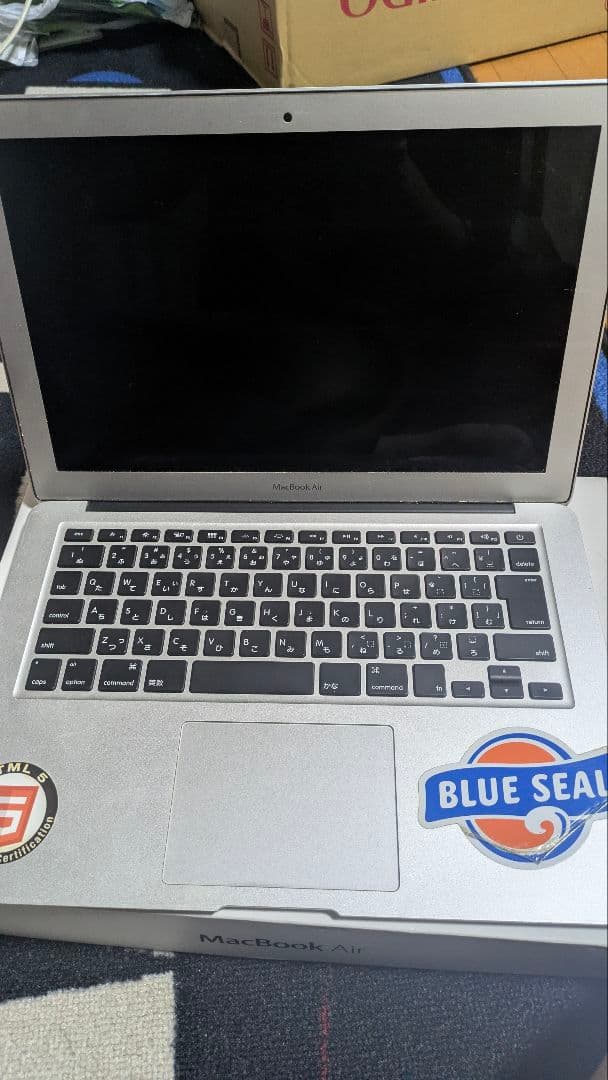 MacBookAir 13インチ corei7メモリ8G SSD512G