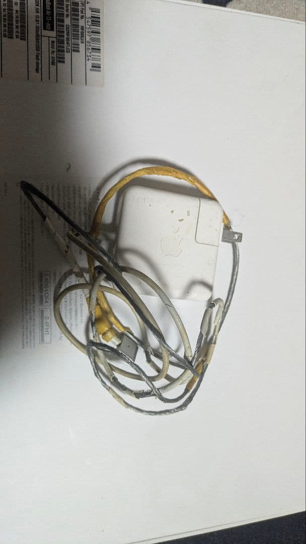 MacBookAir 13インチ corei7メモリ8G SSD512G