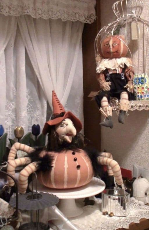 ハロウィン人形 エスメラルダ・スパイダー・ウィッチ