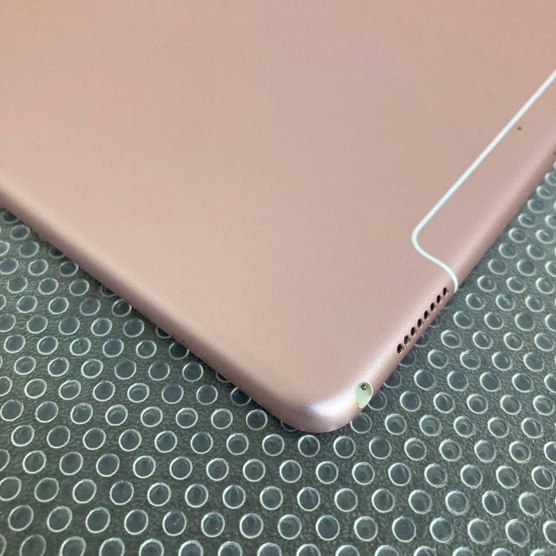 3736 外観美品☆iPad Pro 64GB 10.5インチ SIMフリー☆