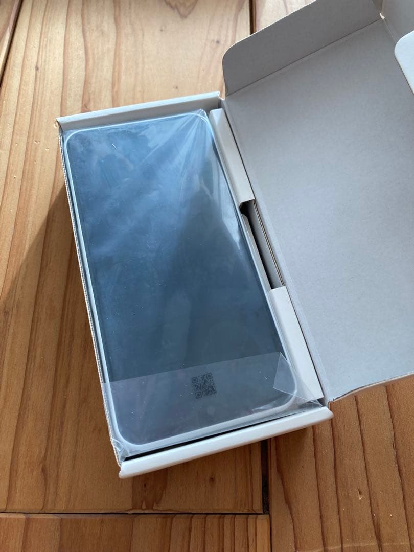 新品未使用です。docomo arrows We F-51B ホワイト 本体