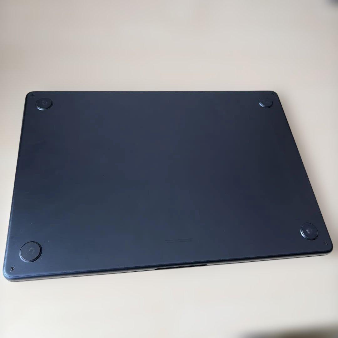 K*y様 MacBook Air 15インチ M2 512G 2023 美品！U