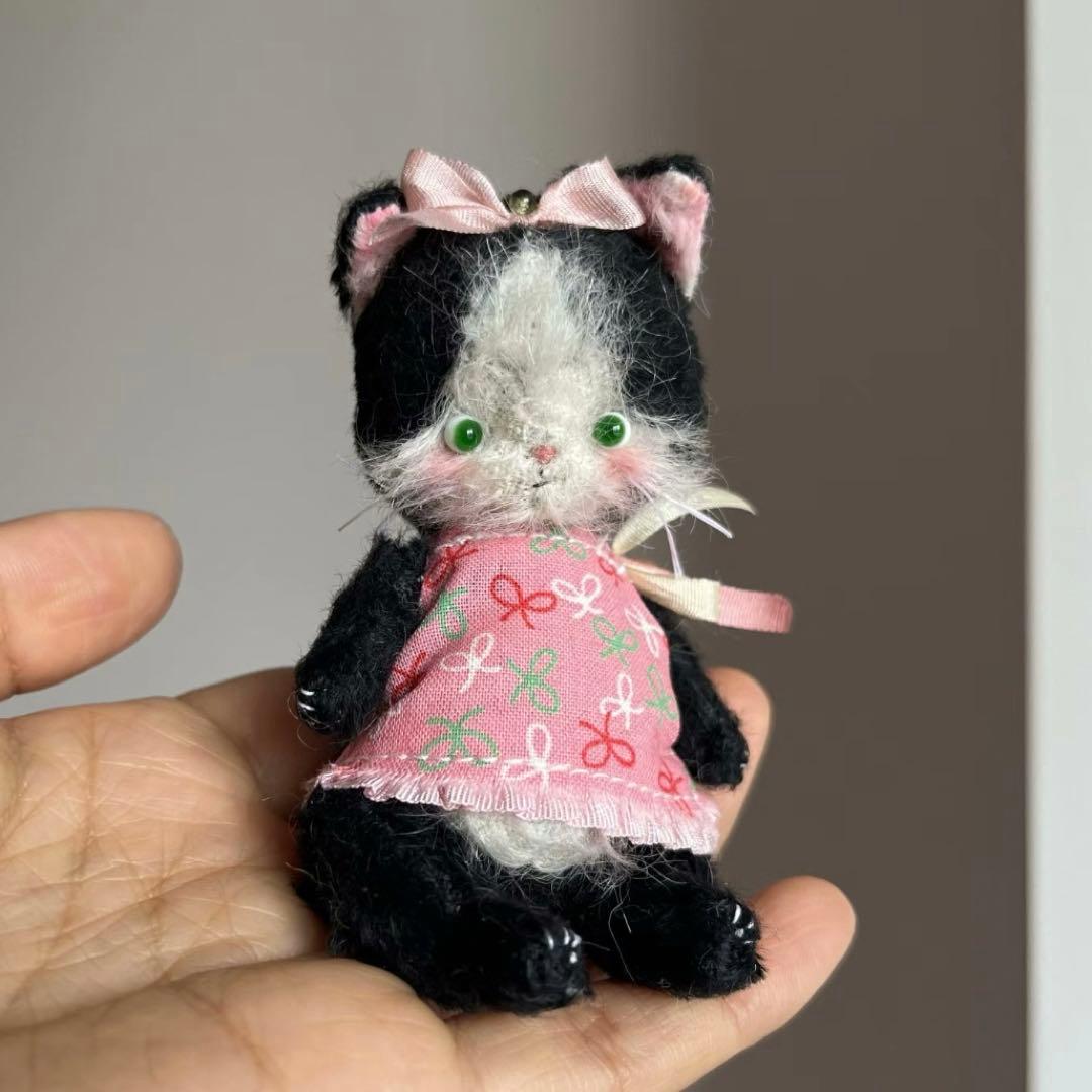 リトルブラックキャット 黒猫 ミニチュア 海外作家様 ハンドメイド ぬいぐるみ