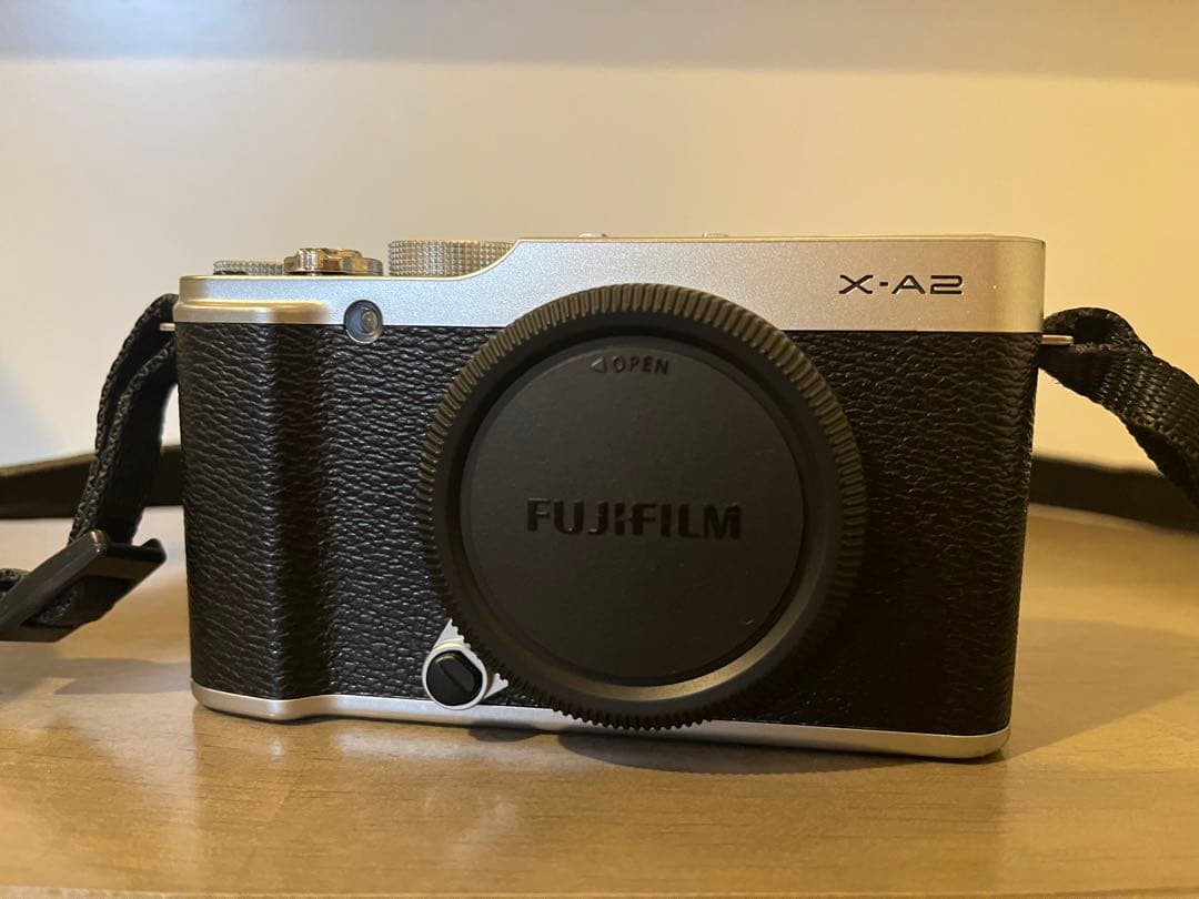 富士フイルム FUJIFILM X-A2 ミラーレス一眼