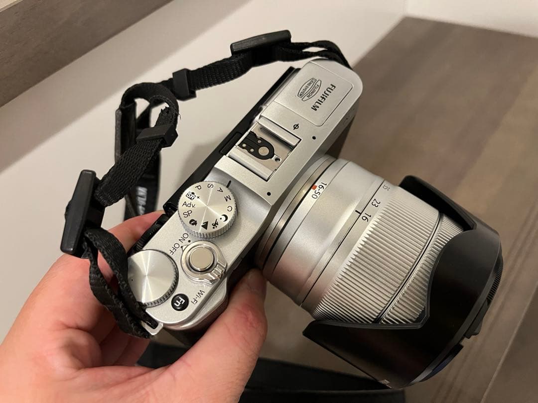 富士フイルム FUJIFILM X-A2 ミラーレス一眼