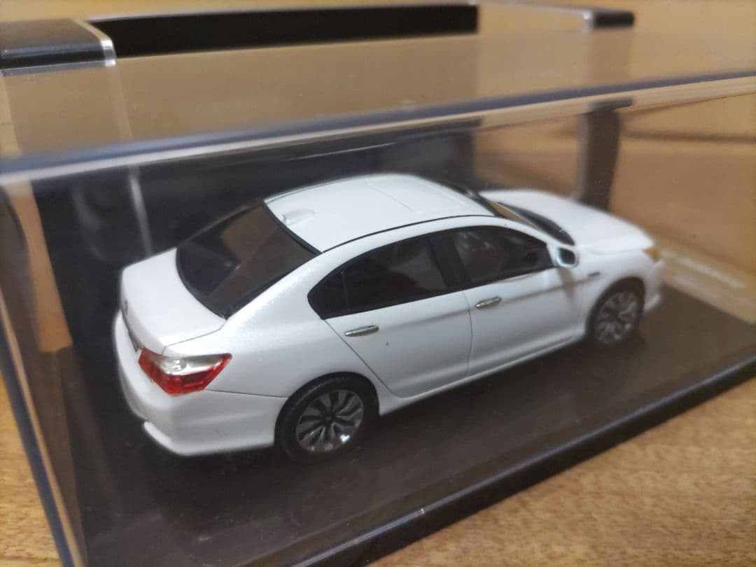 Wit's 1/43 ホンダ アコード ハイブリッド ホワイトオーキッドパール
