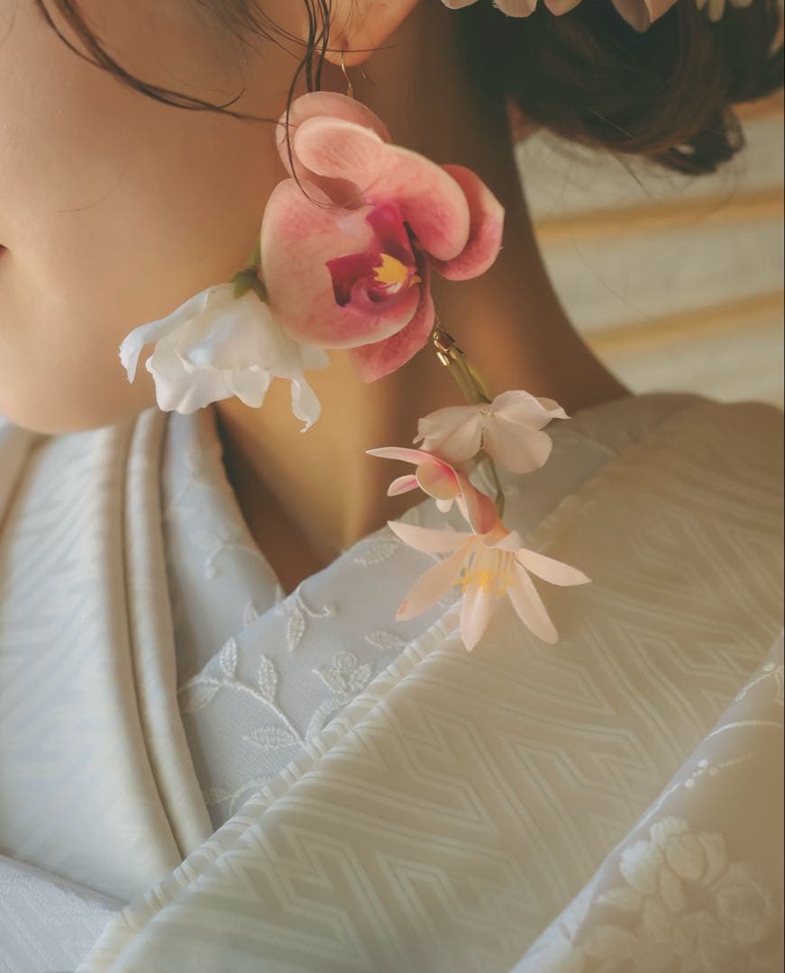 フラワーイヤーカフ