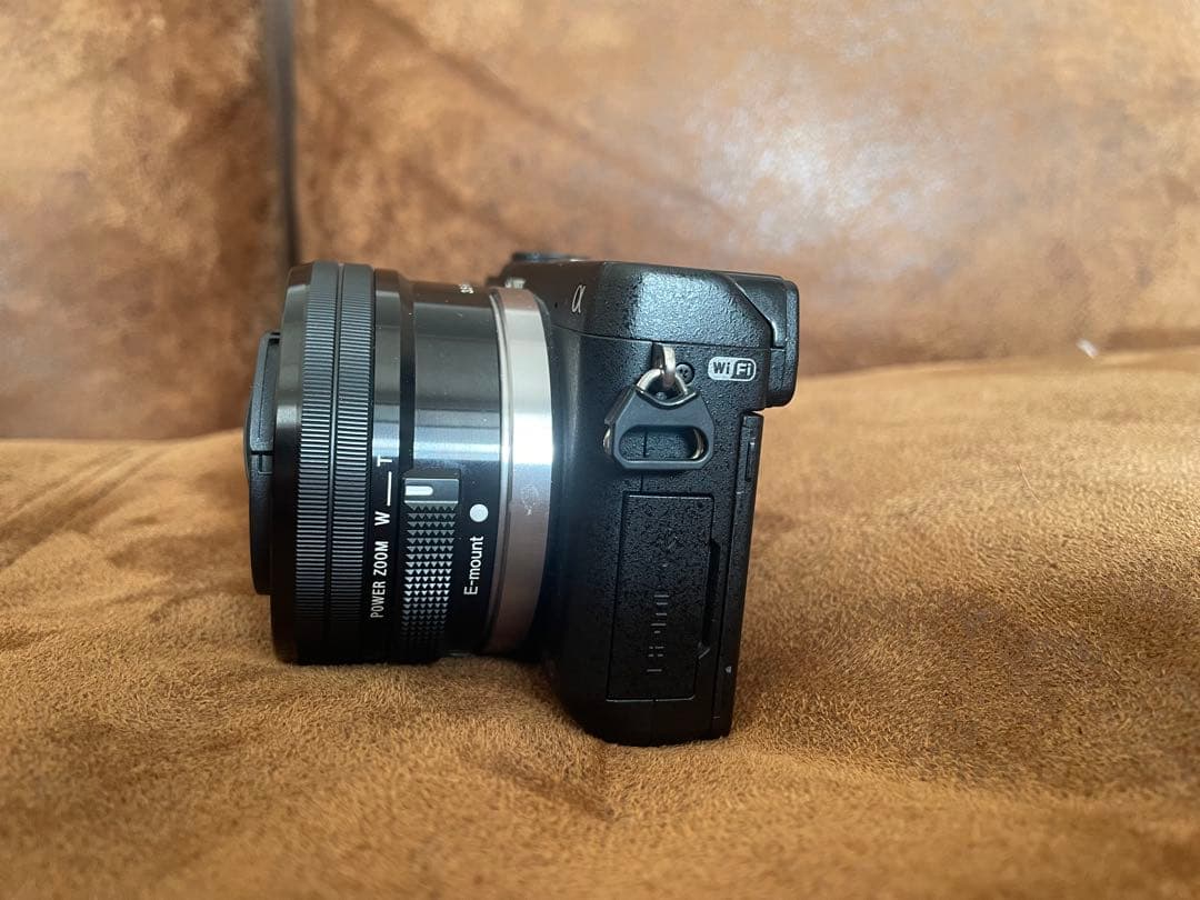 【美品】SONY α NEX-6 ミラーレス一眼レンズキット SDカード付き