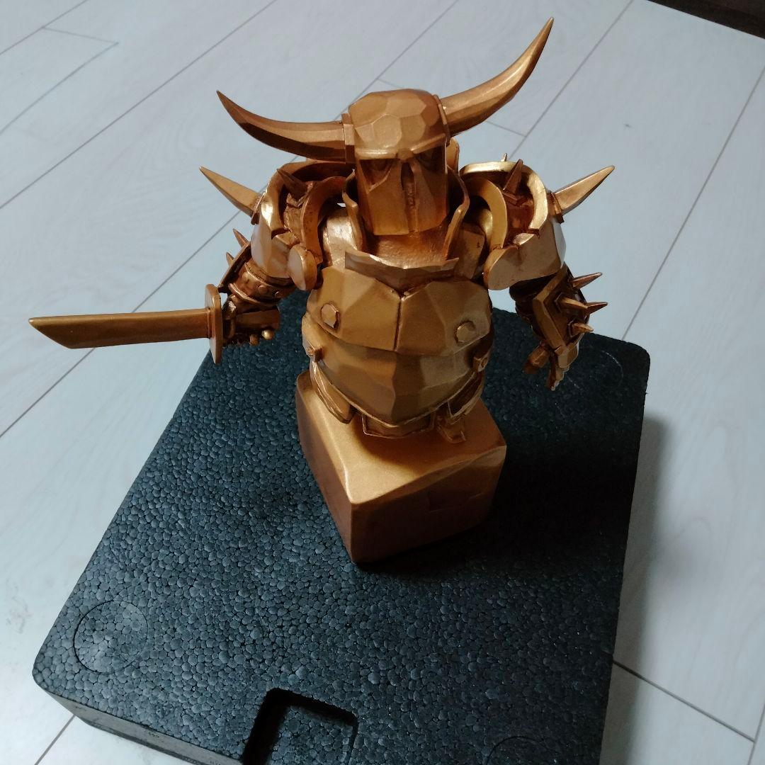 クラッシュオブクラン ゴールドペッカ像 金ペッカ
