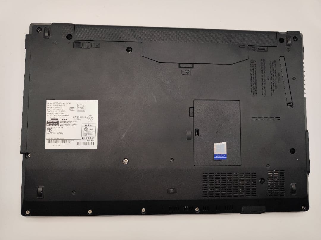 Windowsノート本体 FUJITSU A574/MX i3-4000M 8GB SSD128GB