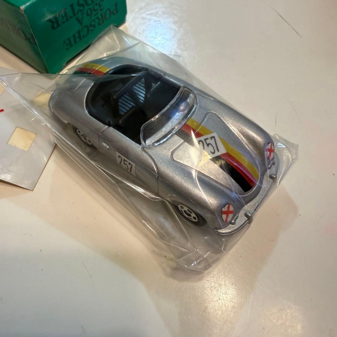 トミカ ポルシェ 356 スピードスター F9 racing special
