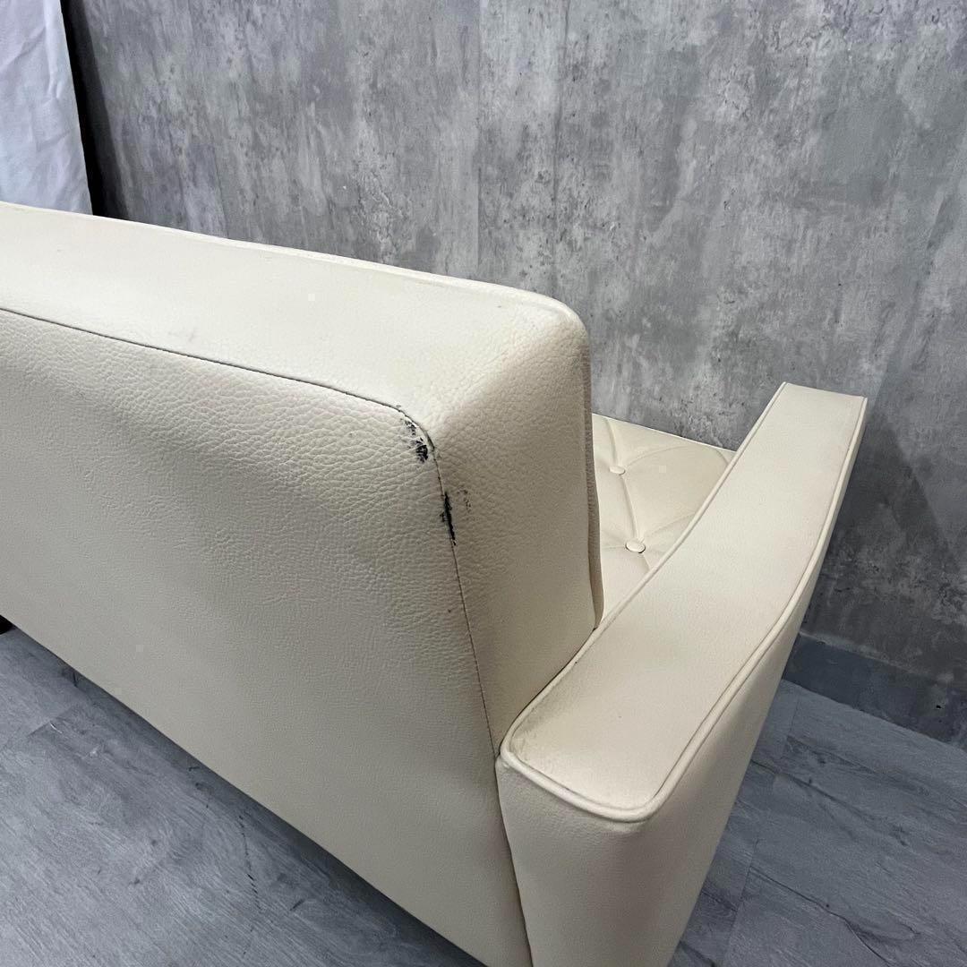 カリモク60 廃盤色 ホワイト アイボリー ロビーチェア2シーター