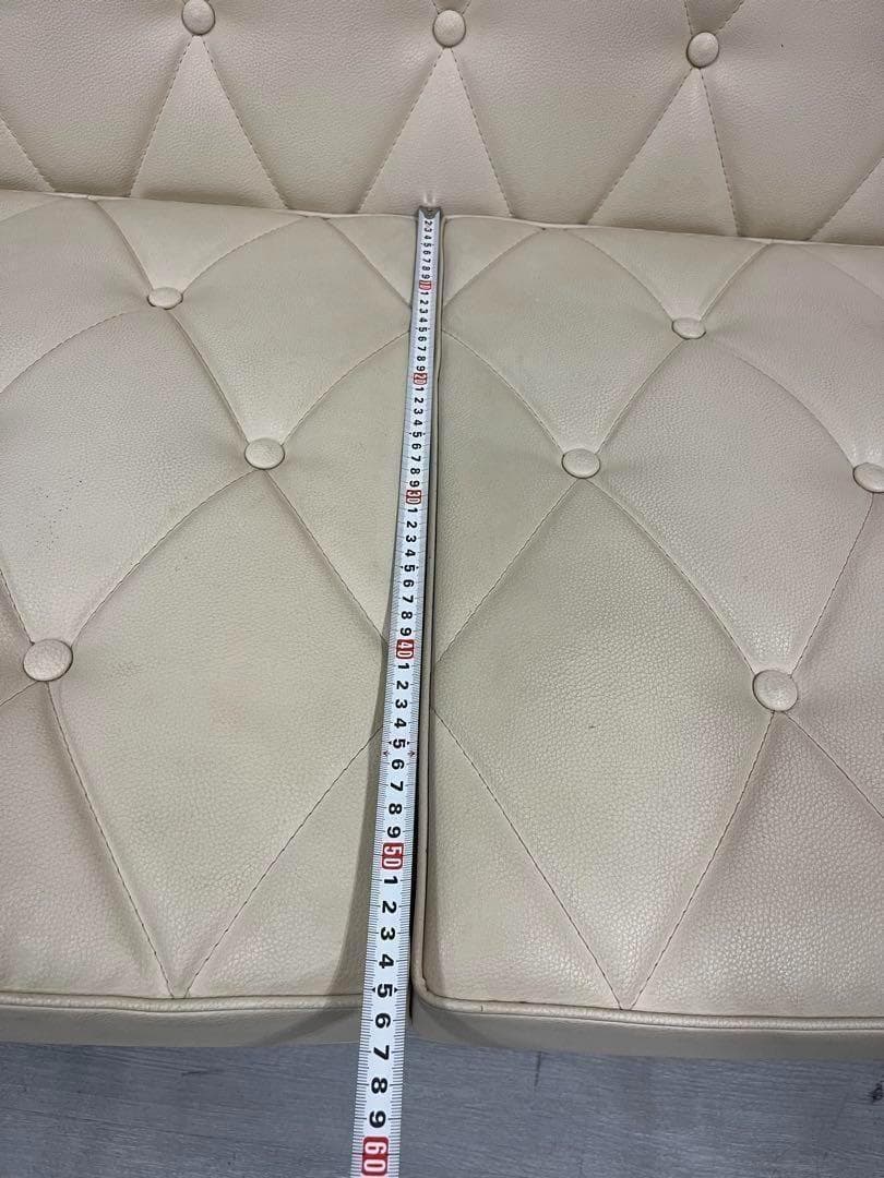 カリモク60 廃盤色 ホワイト アイボリー ロビーチェア2シーター