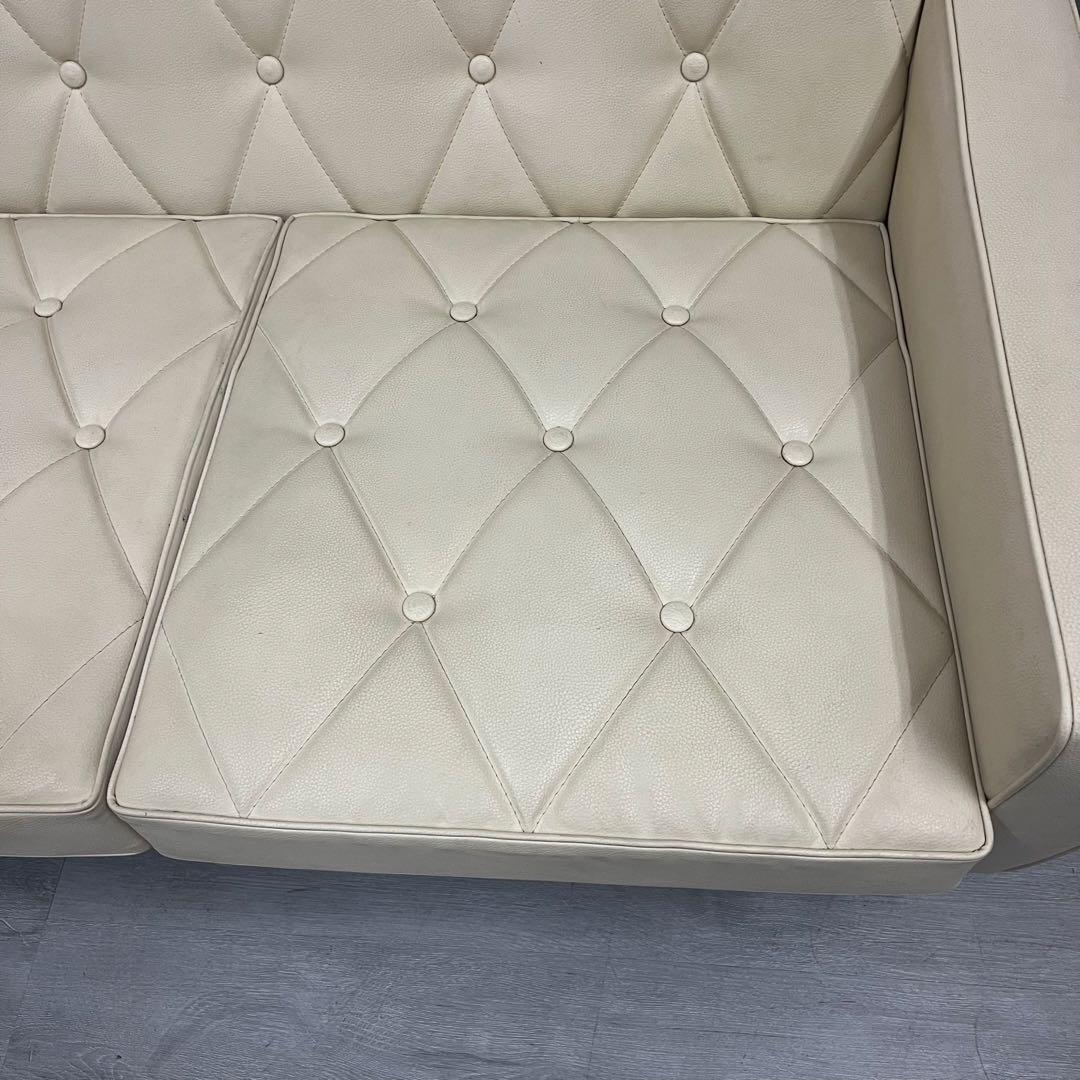 カリモク60 廃盤色 ホワイト アイボリー ロビーチェア2シーター