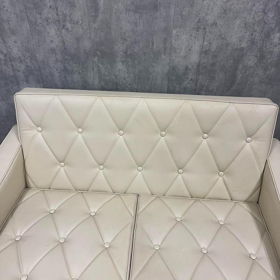 カリモク60 廃盤色 ホワイト アイボリー ロビーチェア2シーター