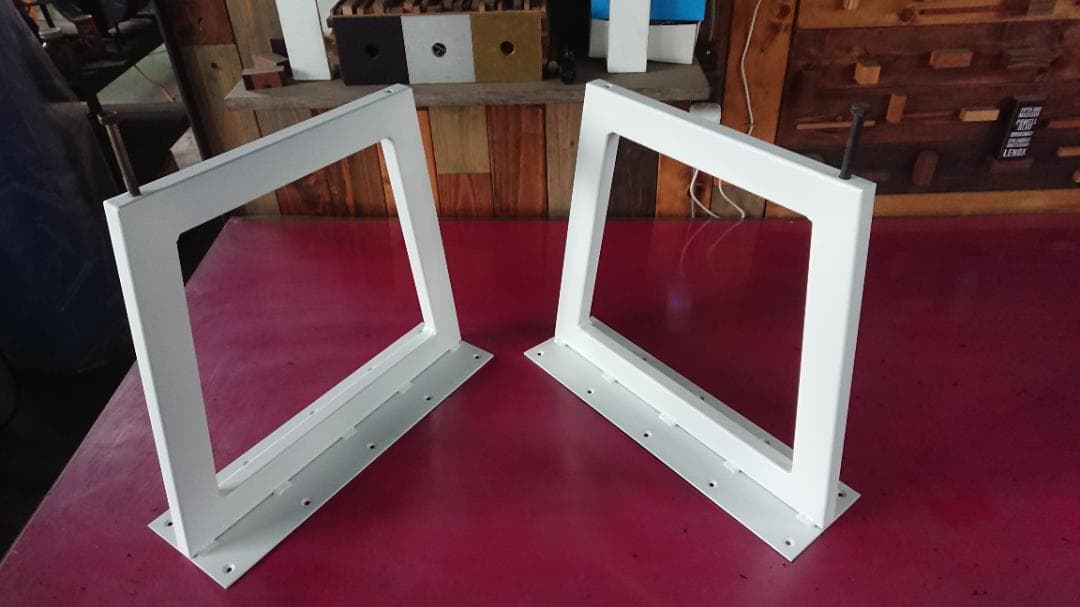 マットホワイトでアイアンな極細鉄脚♪ 20×400×350mm台形型 2脚ver