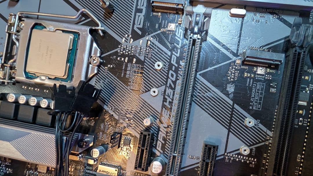 F*1様 intel core i7 9700k H370 マザボ