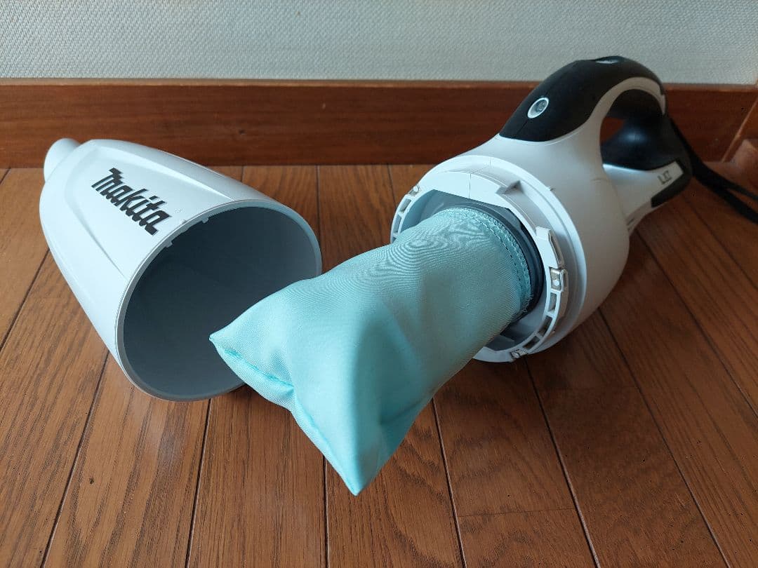 マキタ CL181FD 18V 充電式ハンディクリーナー