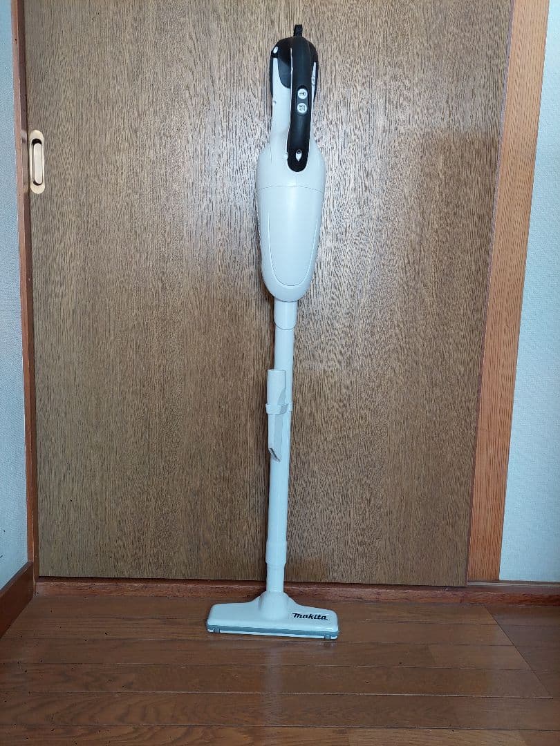 マキタ CL181FD 18V 充電式ハンディクリーナー