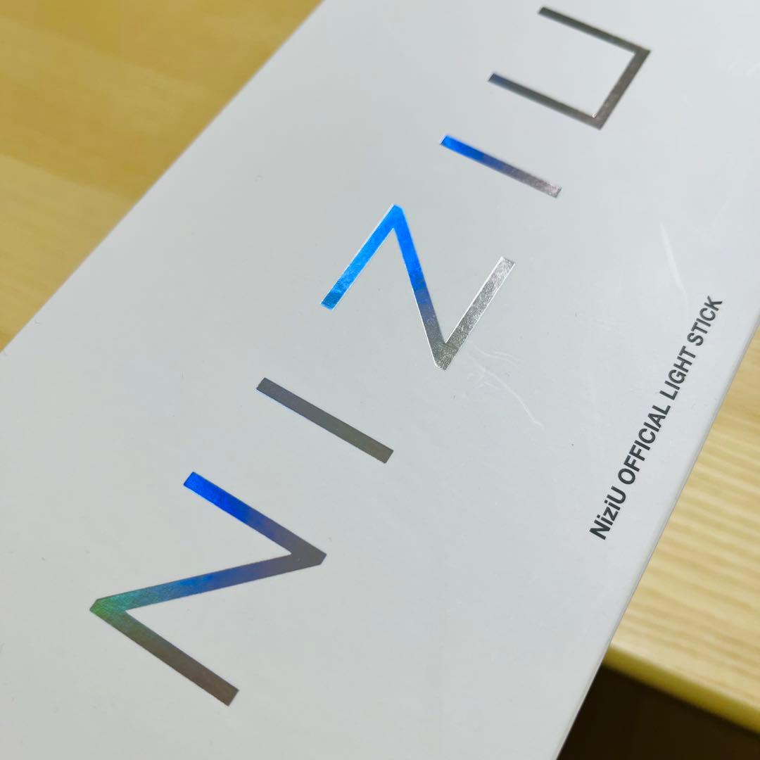 NIZIU ペンライト