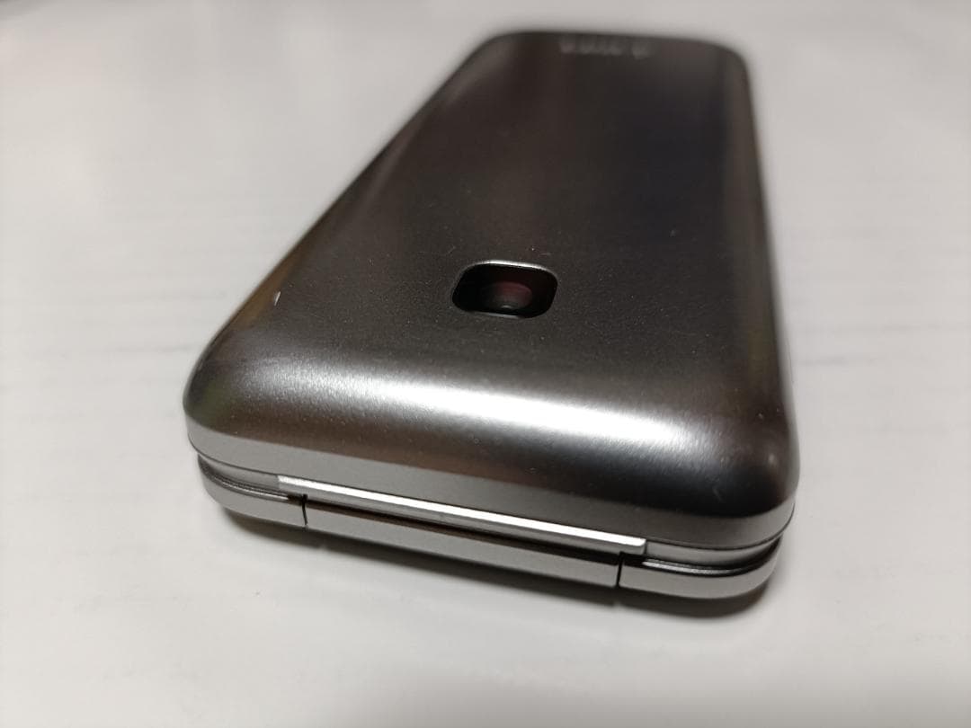 ☆ SoftBank DIGNOケータイ A202KC シルバー