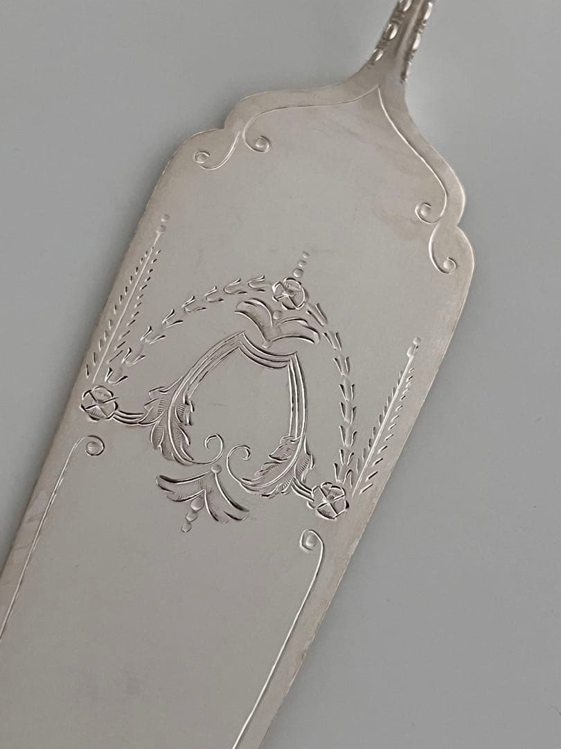 英国銀器　骨董ケーキサーバー