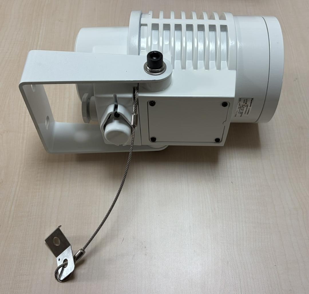 連休値引き‼️保管商品‼❷Pana NNY24323LE7 白色 LEDスポット