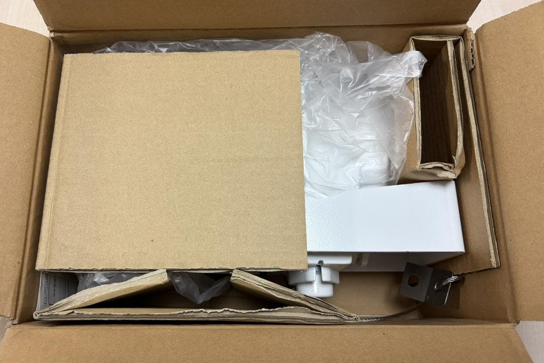 連休値引き‼️保管商品‼❷Pana NNY24323LE7 白色 LEDスポット