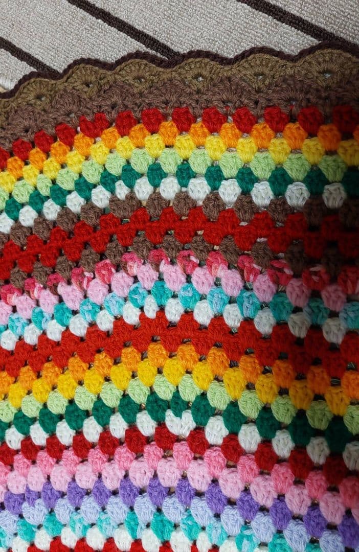 ハンドメイド☆かぎ針編み☆円形カバー☆グラニーステッチ☆