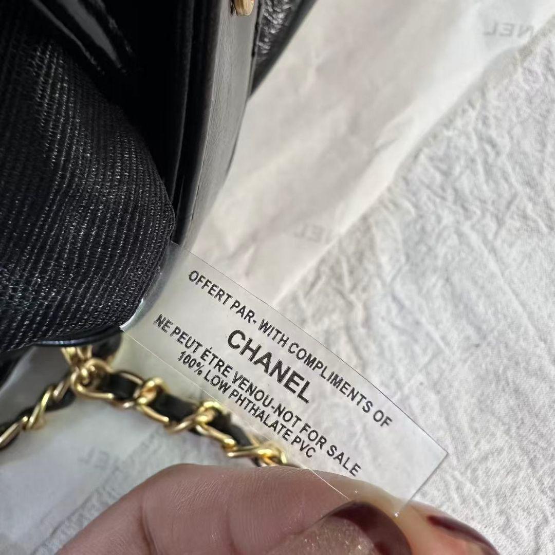 CHANEL黒シャネル ショルダーバッグ がま口ボストン型 ノベルティ