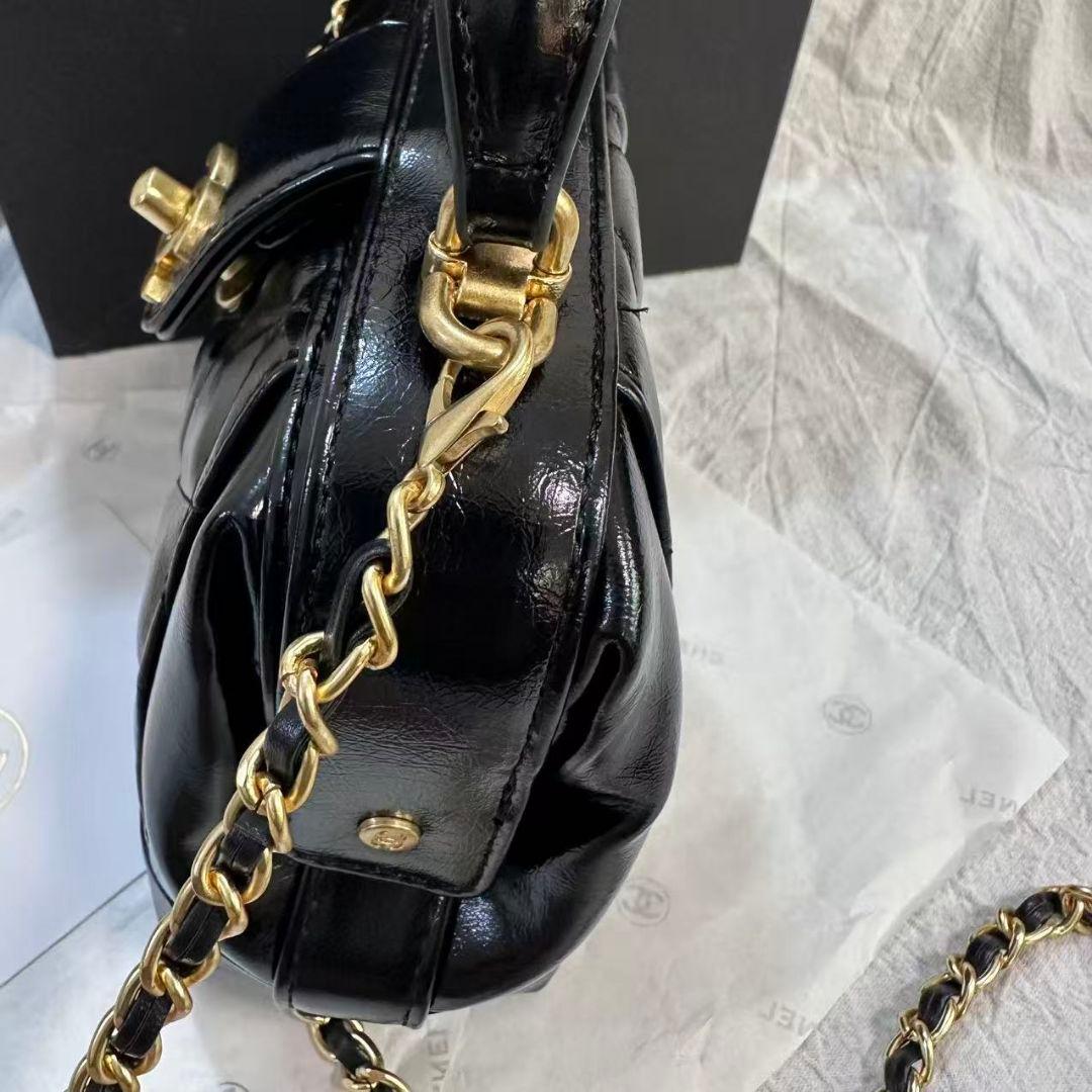 CHANEL黒シャネル ショルダーバッグ がま口ボストン型 ノベルティ