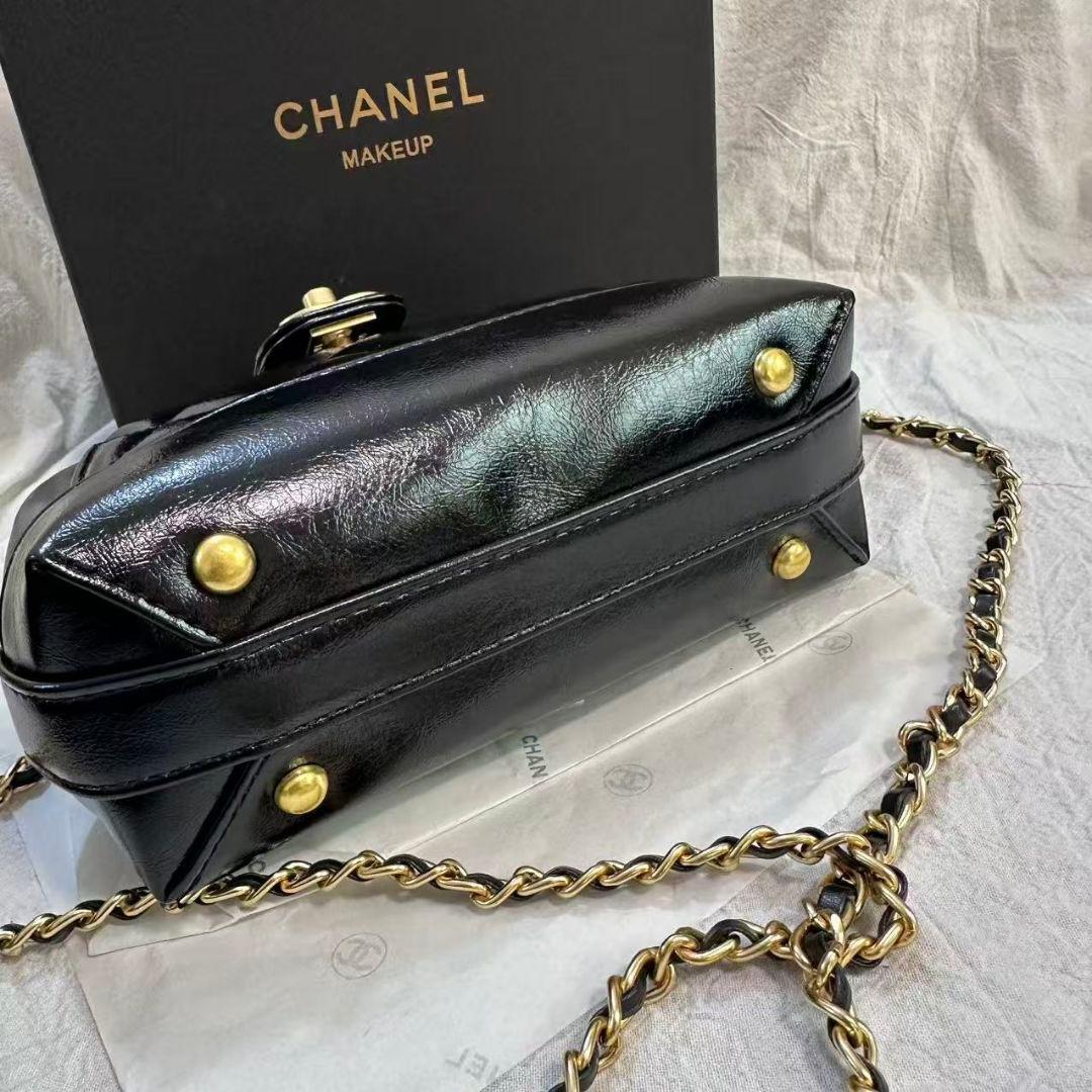 CHANEL黒シャネル ショルダーバッグ がま口ボストン型 ノベルティ