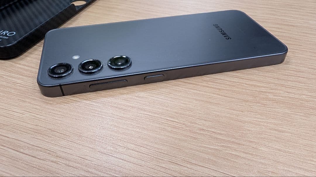 Samsung Galaxy s24 本体とケース simフリー 256gb