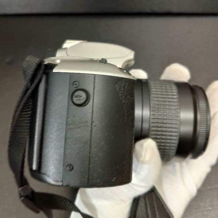 【キャノン】　Canon　フィルム 一眼レフ　EOS Kiss　(初期動作OK)