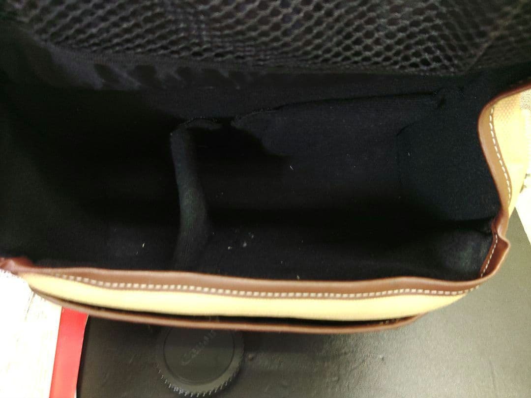 【キャノン】　Canon　フィルム 一眼レフ　EOS Kiss　(初期動作OK)